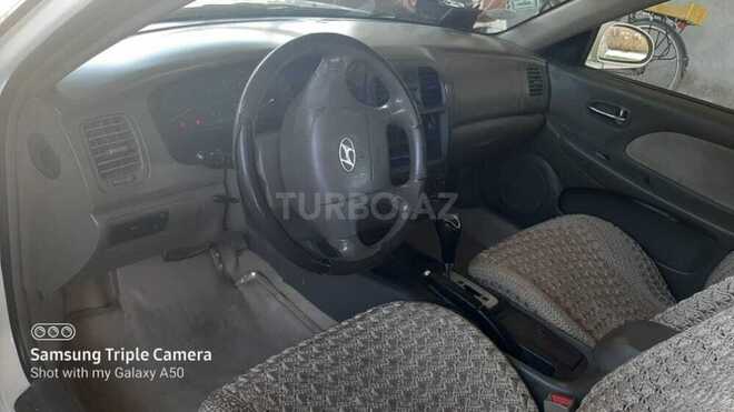Hyundai Sonata 2004, 325,897 km - 2.4 l - Saatlı