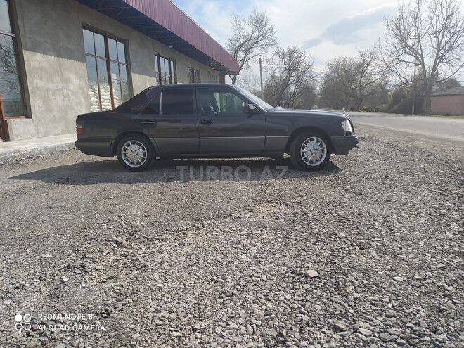 Mercedes E 220 1993, 538,000 km - 2.2 л - Oğuz