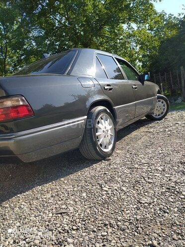 Mercedes E 220 1993, 538,000 km - 2.2 л - Oğuz