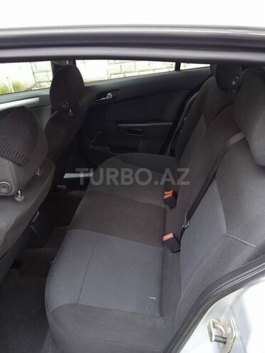 Opel Astra 2006, 209,000 km - 1.3 л - Bakı