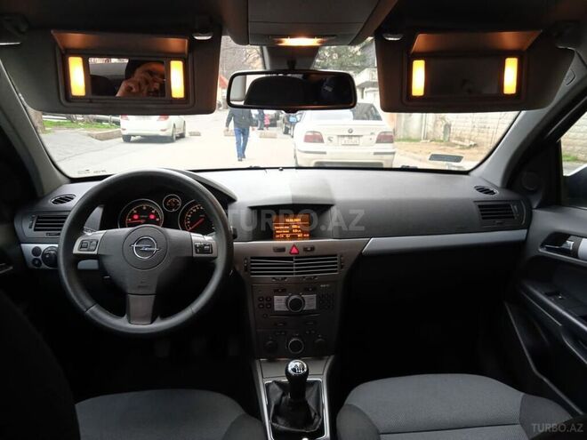 Opel Astra 2006, 209,000 km - 1.3 л - Bakı