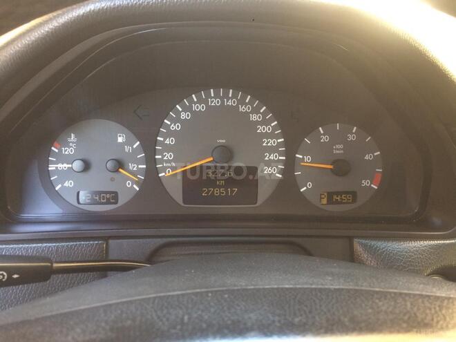 Mercedes E 220 2001, 278,517 km - 2.2 l - Bərdə