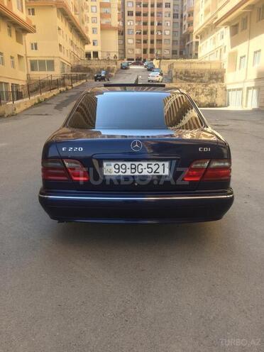 Mercedes E 220 2001, 278,517 km - 2.2 l - Bərdə