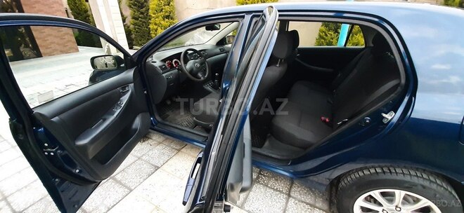 Toyota Corolla 2006, 213,000 km - 1.4 л - Bakı