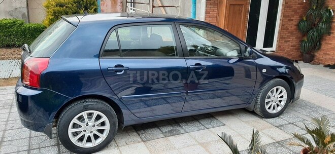 Toyota Corolla 2006, 213,000 km - 1.4 л - Bakı