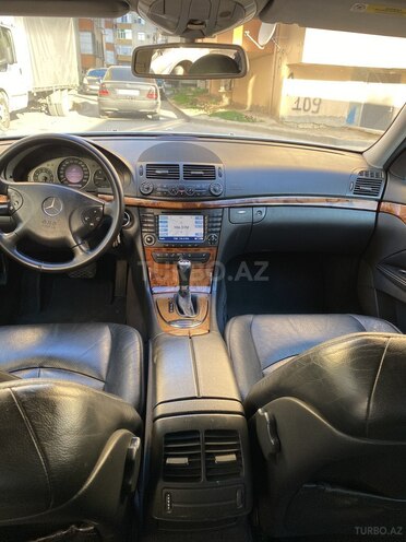 Mercedes E 220 2003, 370,000 km - 2.2 l - Bakı