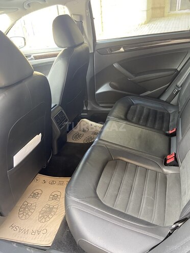 Volkswagen Passat 2014, 130,000 km - 1.8 l - Bakı