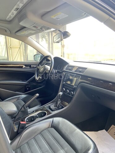 Volkswagen Passat 2014, 130,000 km - 1.8 l - Bakı