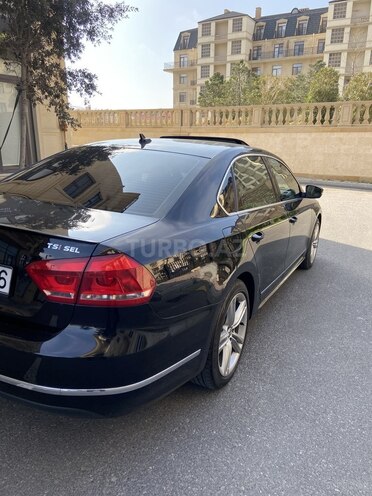 Volkswagen Passat 2014, 130,000 km - 1.8 l - Bakı