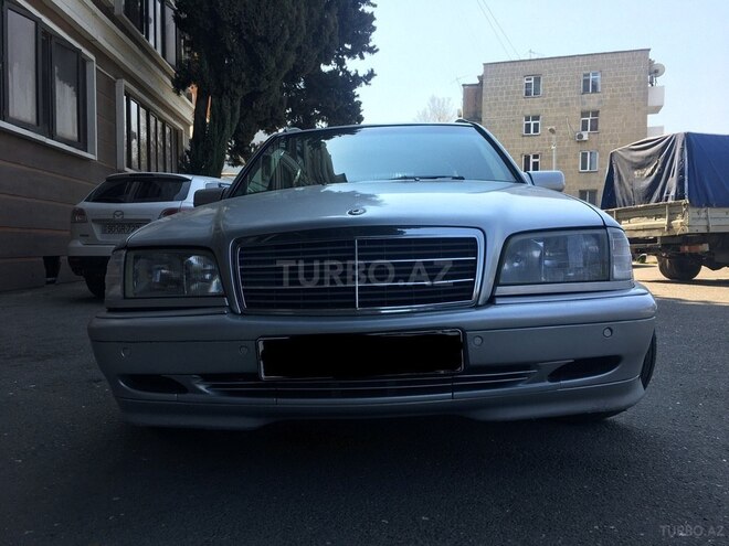 Mercedes C 200 2000, 295,000 km - 2.0 l - Bakı