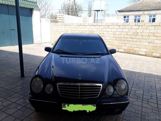 Mercedes E 270 1999, 299,000 km - 2.7 л - Ağcabədi