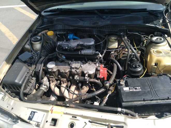 Opel Vectra 1992, 240,000 km - 2.0 л - Yevlax