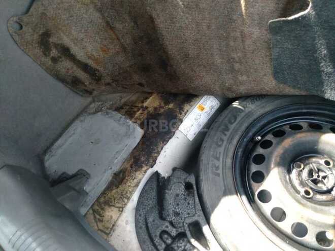 Opel Vectra 1992, 240,000 km - 2.0 л - Yevlax