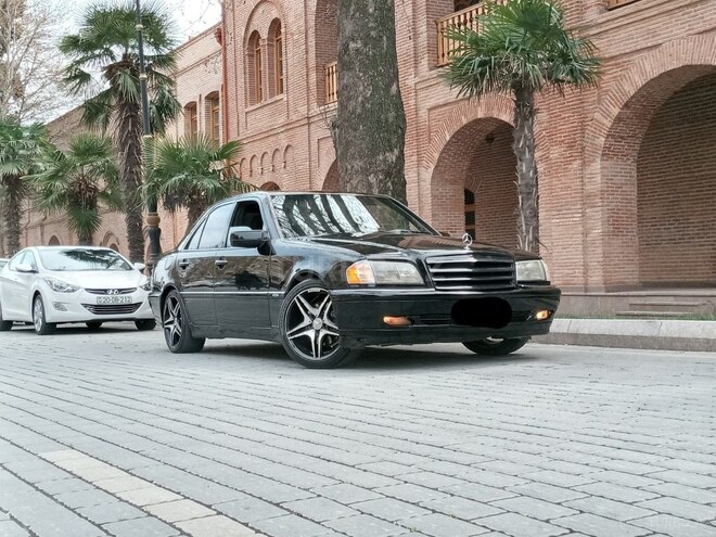 Mercedes C 230 1999, 260,000 km - 2.3 л - Gəncə
