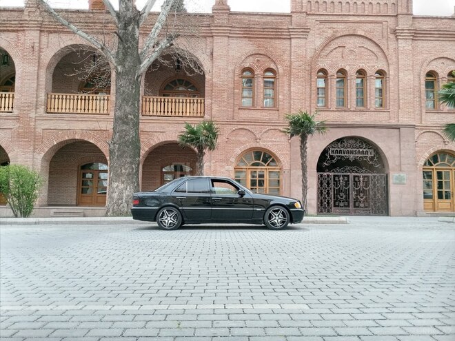 Mercedes C 230 1999, 260,000 km - 2.3 л - Gəncə