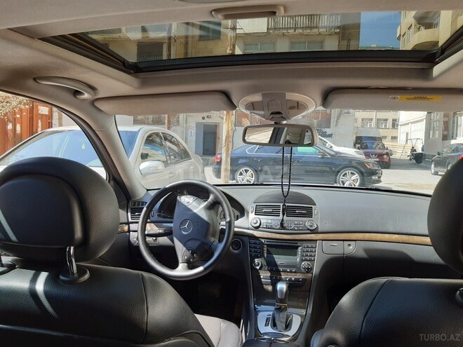 Mercedes E 240 2003, 201,756 km - 2.6 l - Bakı