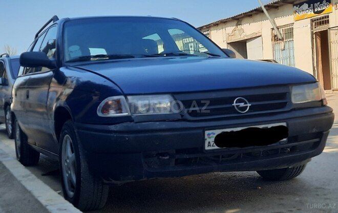 Opel Astra 1995, 325,000 km - 1.6 l - Sumqayıt