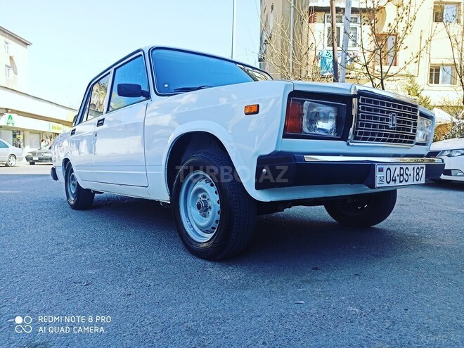 LADA (VAZ) 2107 2009, 235,000 km - 1.6 л - Bakı