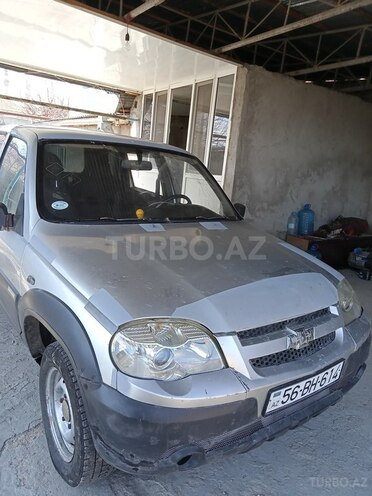 Chevrolet Niva 2010, 198,654 km - 1.7 l - Şamaxı