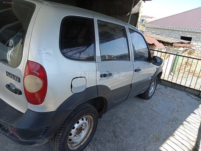 Chevrolet Niva 2010, 198,654 km - 1.7 l - Şamaxı
