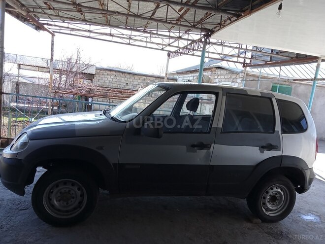 Chevrolet Niva 2010, 198,654 km - 1.7 l - Şamaxı