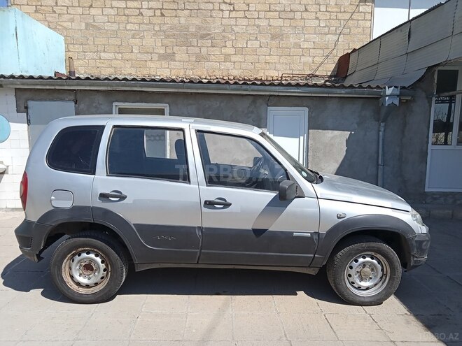 Chevrolet Niva 2010, 198,654 km - 1.7 l - Şamaxı