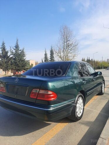 Mercedes E 240 2000, 21,500 km - 2.4 l - Mingəçevir