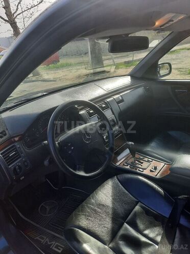 Mercedes E 240 2000, 21,500 km - 2.4 l - Mingəçevir