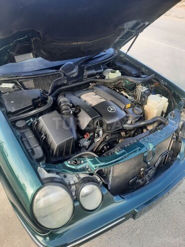 Mercedes E 240 2000, 21,500 km - 2.4 l - Mingəçevir