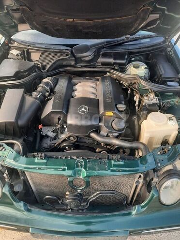 Mercedes E 240 2000, 21,500 km - 2.4 l - Mingəçevir
