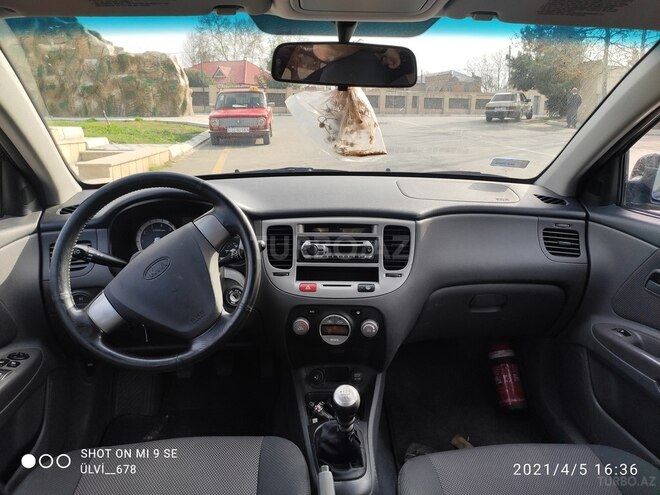 Kia Rio 2006, 250,000 km - 1.5 l - Ağdam