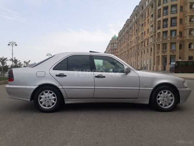Mercedes C 220 1998, 243,794 km - 2.2 l - Sumqayıt
