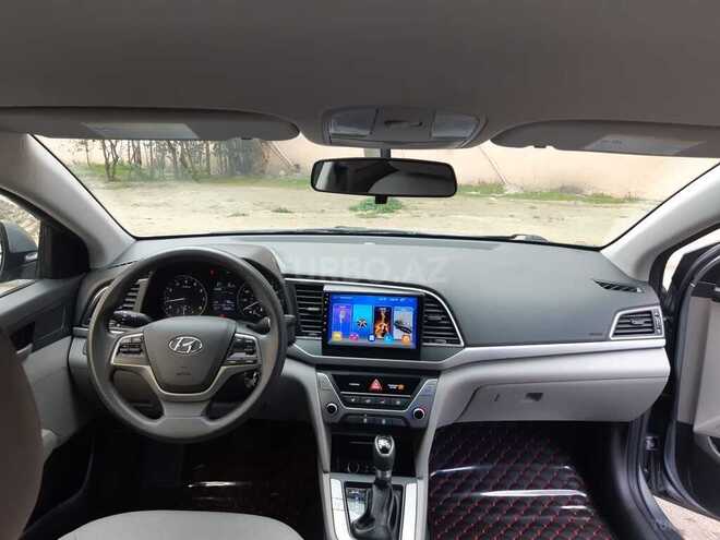 Hyundai Elantra 2017, 132,400 km - 2.0 l - Bakı