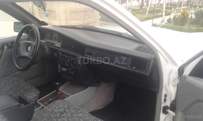 Mercedes 190 1991, 222,220 km - 1.8 л - Qazax