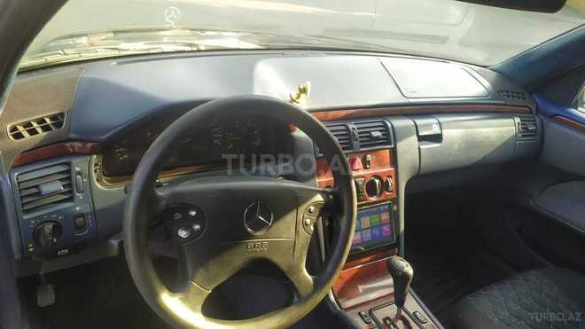 Mercedes E 270 1999, 357,125 km - 2.7 л - Bakı