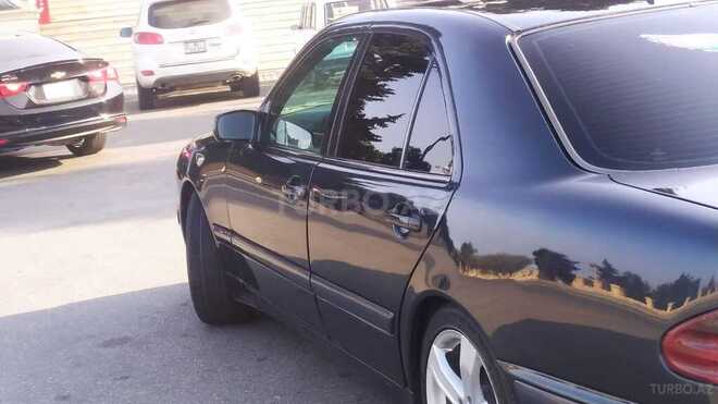 Mercedes E 270 1999, 357,125 km - 2.7 л - Bakı