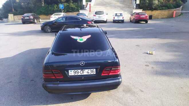 Mercedes E 270 1999, 357,125 km - 2.7 л - Bakı