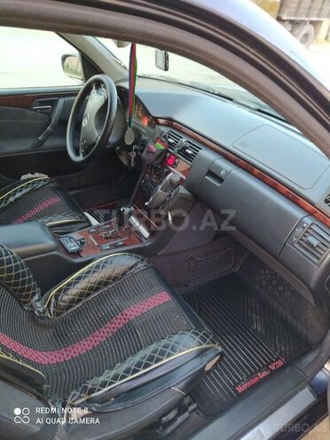 Mercedes E 270 2000, 395,037 km - 2.7 l - Sumqayıt