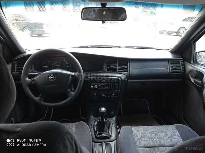 Opel Vectra 1997, 273,000 km - 2.0 l - Bakı