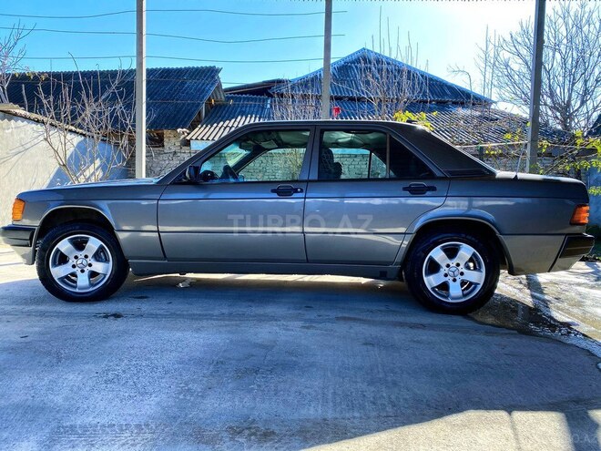 Mercedes 190 1991, 370,000 km - 2.0 л - Oğuz