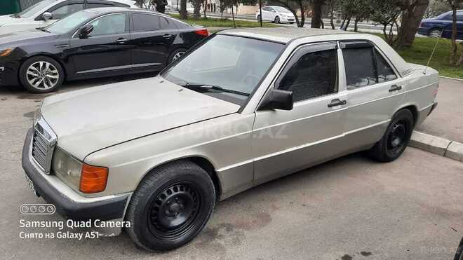 Mercedes 190 1990, 290,000 km - 1.8 l - Bakı