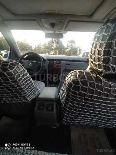 Mercedes E 240 1999, 265,496 km - 2.4 l - Gəncə
