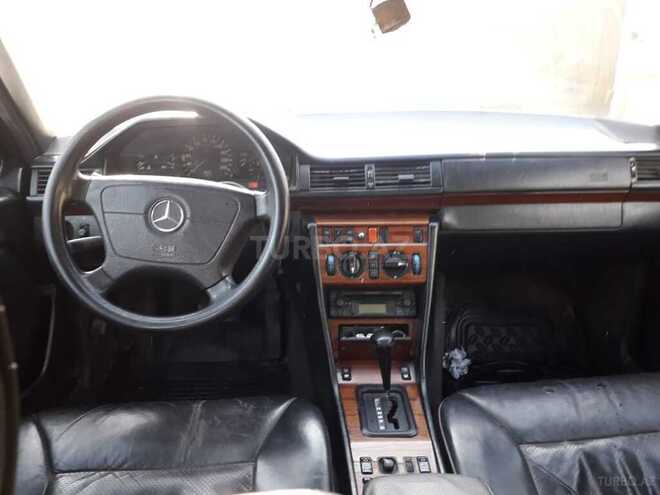 Mercedes E 300 1992, 325,000 km - 3.0 l - Bakı