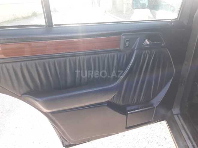 Mercedes E 300 1992, 325,000 km - 3.0 l - Bakı