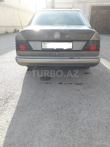 Mercedes E 300 1992, 325,000 km - 3.0 l - Bakı