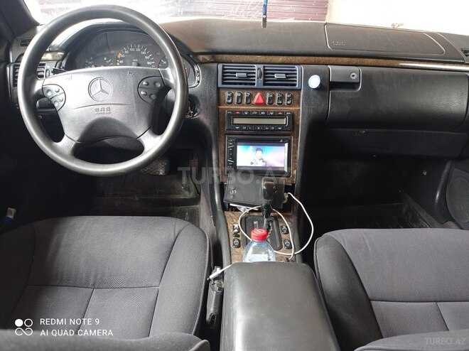 Mercedes E 300 1995, 556,000 km - 3.0 l - Samux