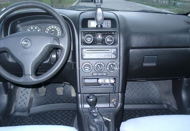 Opel Astra 2000, 264,000 km - 1.6 l - Bakı