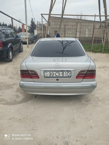 Mercedes E 220 2000, 400,000 km - 2.2 л - Bakı