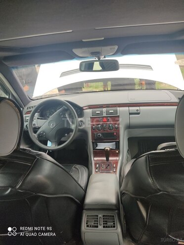 Mercedes E 220 2000, 400,000 km - 2.2 л - Bakı