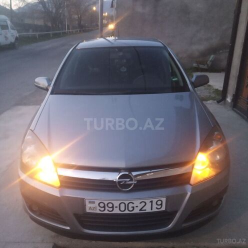 Opel Astra 2005, 250,000 km - 1.4 l - Şəki